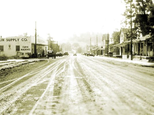 Harber S History Lesson Eagleville Continues To Display Its Proud Heritage Rutherford County Tennessee Historical Society